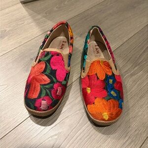 Floral Embroidered Slip-On Shoes